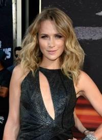 Shantel VanSanten
