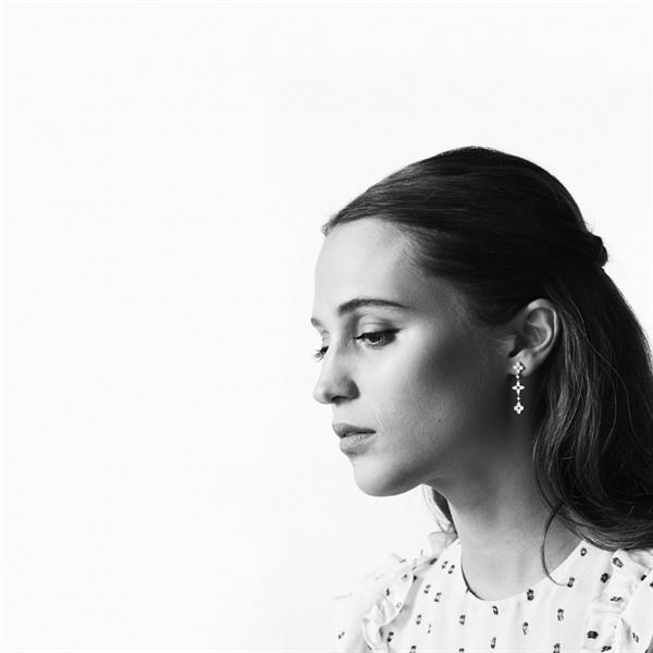 Alicia Vikander