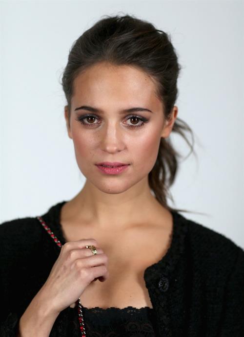 Alicia Vikander