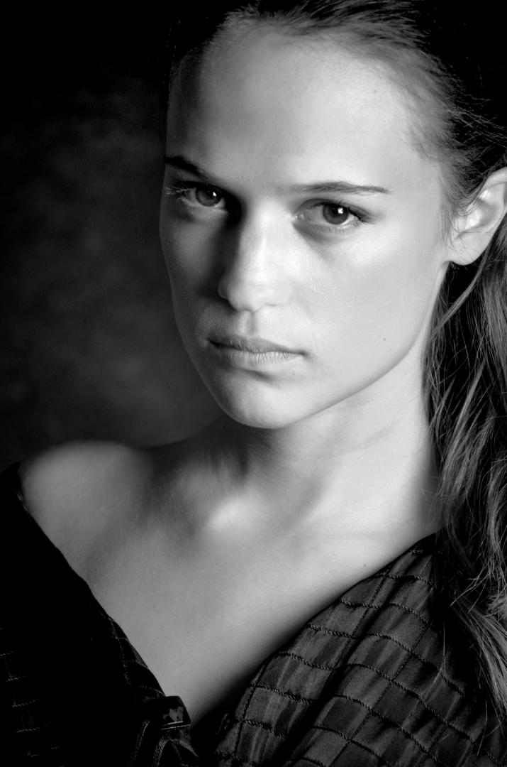 alicia-vikander