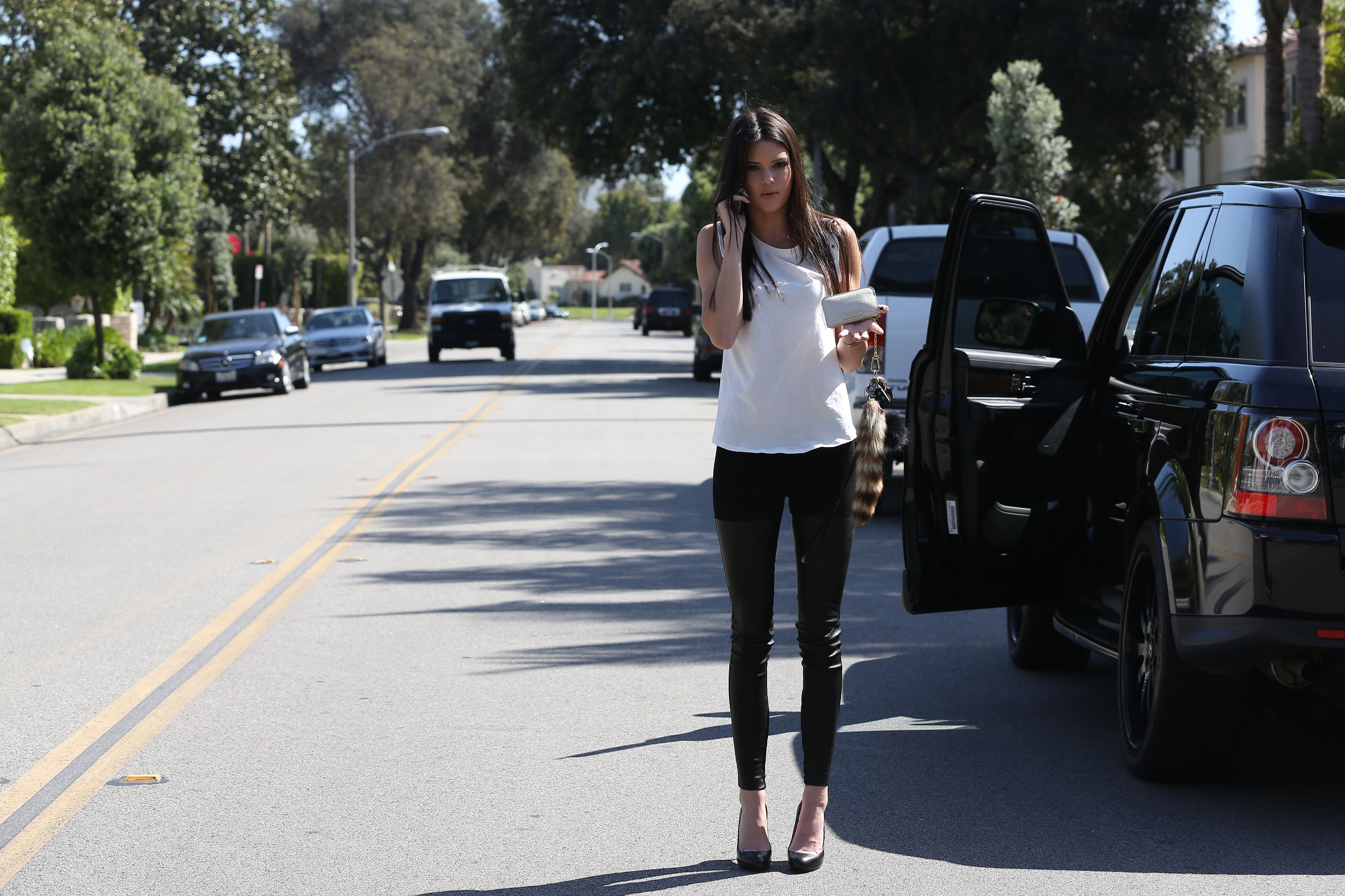 Kendall Jenner Pictures Kendall Jenner at the latest Nomad Two Worlds exhibit at the Guy Hepner gallery in Los Angeles on April 11, 2013