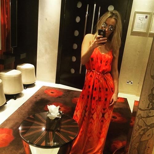 Tiffany Watson taking a selfie