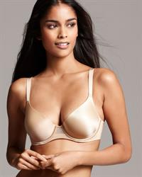 Alyssah Ali in lingerie