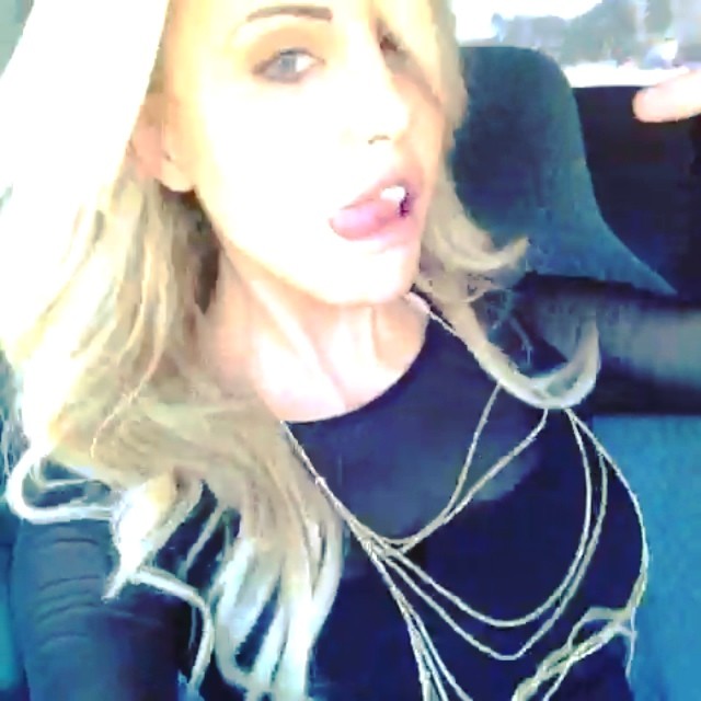 Chloe Rose Lattanzi taking a selfie