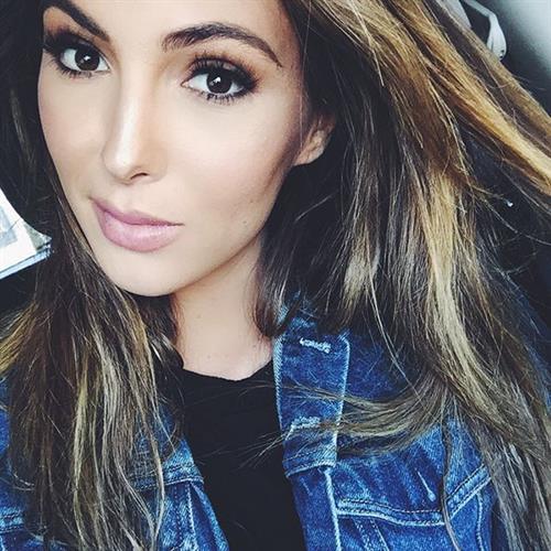 Brittny Ward taking a selfie