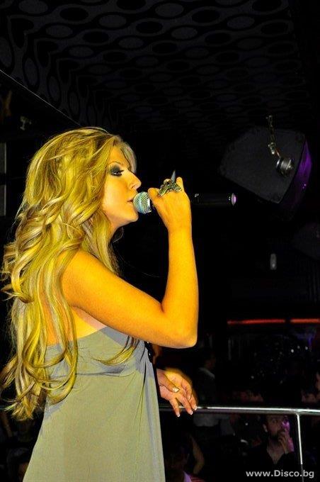 Andrea Ando