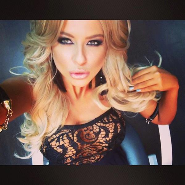 Andrea Ando taking a selfie