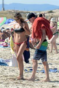 Aída Yéspica in a bikini