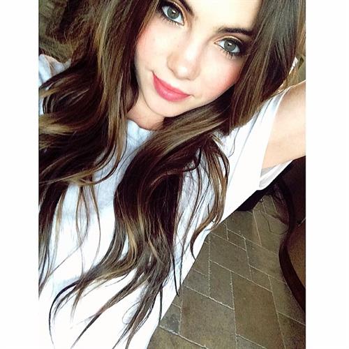 McKayla Maroney taking a selfie