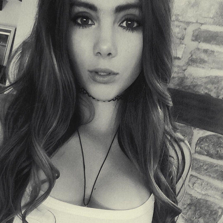McKayla Maroney taking a selfie