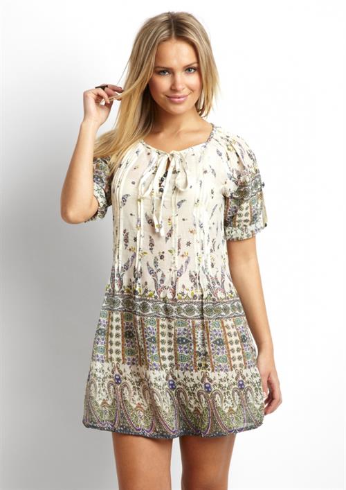 Elisandra Tomacheski