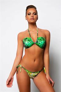 Elisandra Tomacheski in a bikini