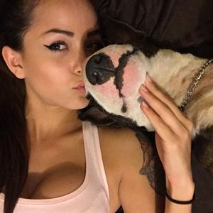 Melanie Pavola taking a selfie