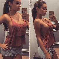 Susanna Canzian Selfie Pictures Susanna Canzian taking a selfie