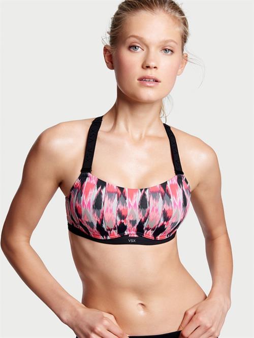 Vita Sidorkina in a bikini