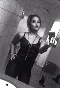 Demi Lovato taking a selfie