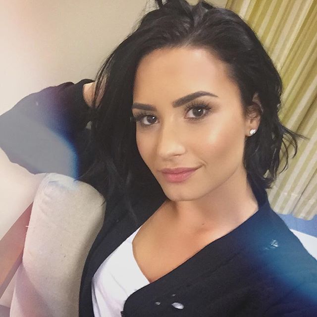 Demi Lovato taking a selfie