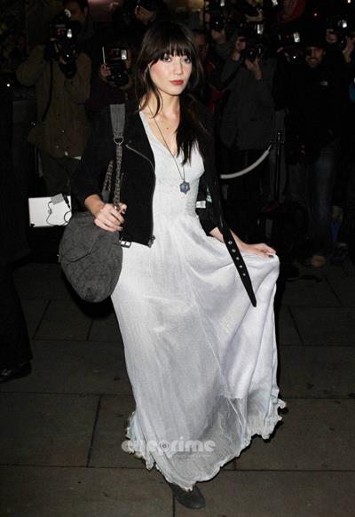 Daisy Lowe
