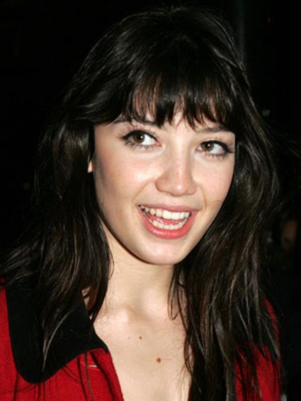 Daisy Lowe