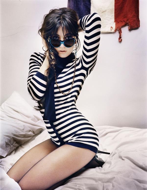 Daisy Lowe