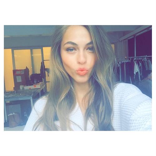 Caroline Kelley taking a selfie