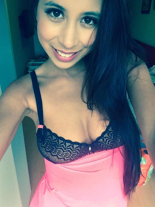 Paula Shy taking a selfie