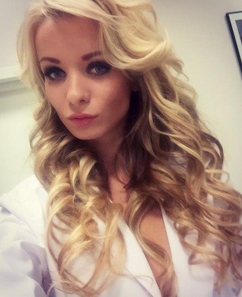 Ekaterina Enokaeva taking a selfie