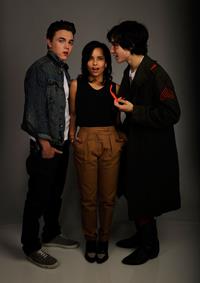 Zoe Kravitz in a black shirt 2010