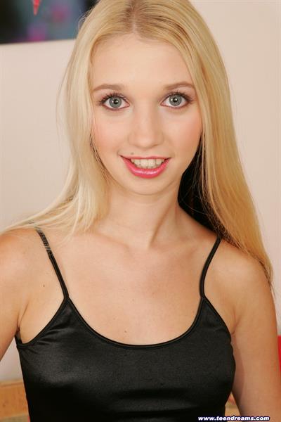 Miriama Kunkelova Pictures Miriama Kunkelova