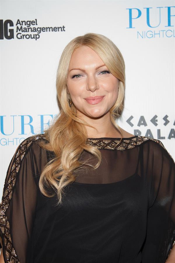 Laura Prepon at Ceaser's Palace