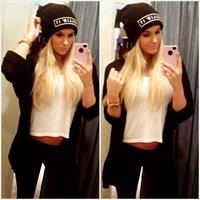 Anna Nyström taking a selfie