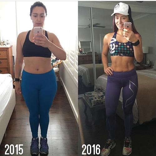 Kayla Itsines taking a selfie