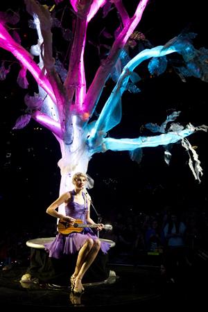 Taylor Swift and Selena Gomez performing at Madison Square Garden in New York, November 11, 2011 