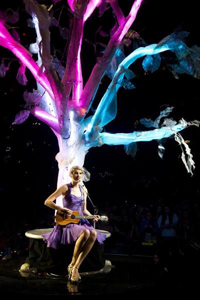 Taylor Swift and Selena Gomez performing at Madison Square Garden in New York, November 11, 2011 