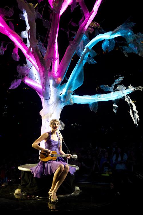 Taylor Swift and Selena Gomez performing at Madison Square Garden in New York, November 11, 2011 