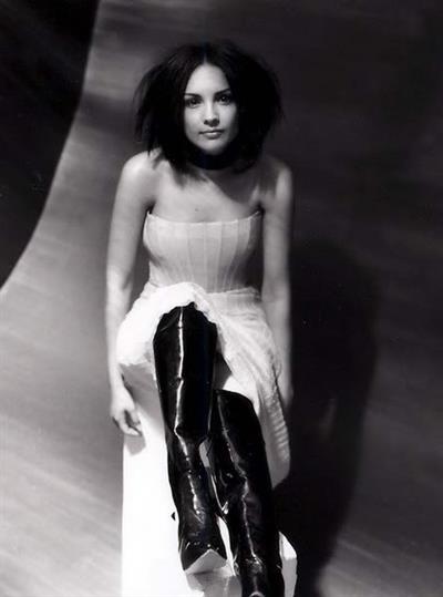Rachael Leigh Cook