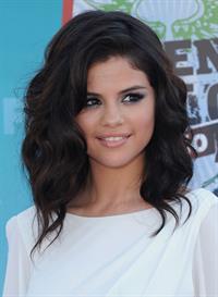 Selena Gomez at the 2010 Teen Choice Awards at the Gibson Amphitheatre on August 8 