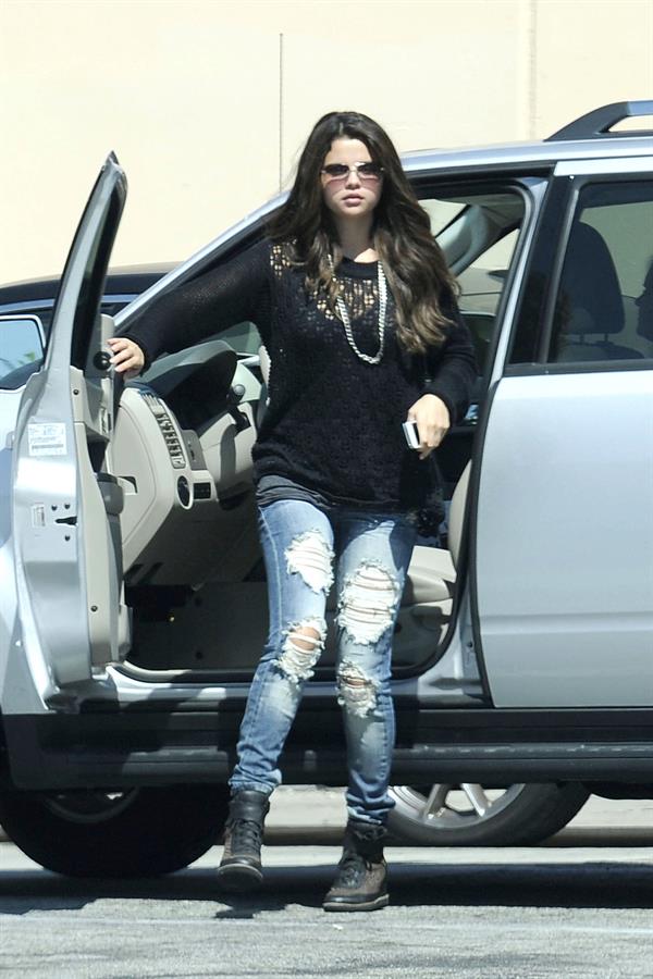 Selena Gomez in Encino - August 24, 2012