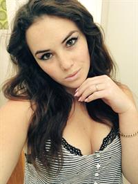 Alexis Young taking a selfie