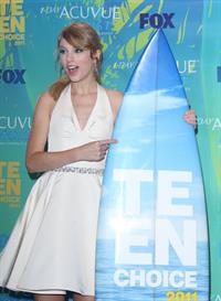 Taylor Swift at the 2011 Teen Choice Awards August 07, 2011 