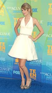 Taylor Swift at the 2011 Teen Choice Awards August 07, 2011 