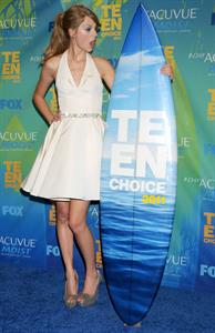 Taylor Swift at the 2011 Teen Choice Awards August 07, 2011 