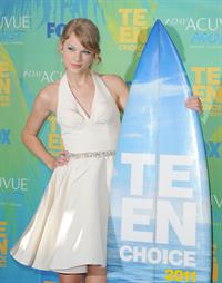 Taylor Swift at the 2011 Teen Choice Awards August 07, 2011 