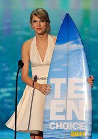 Taylor Swift at the 2011 Teen Choice Awards August 07, 2011 