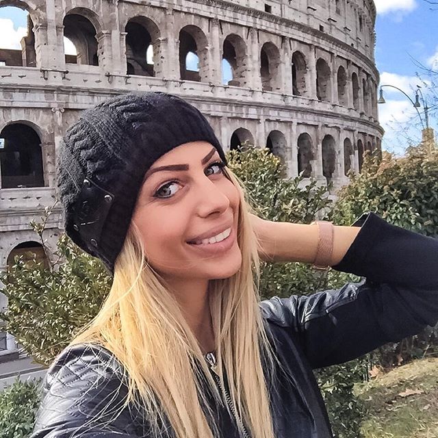 Yanita Yancheva taking a selfie