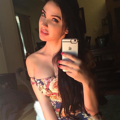Kristina Basham taking a selfie