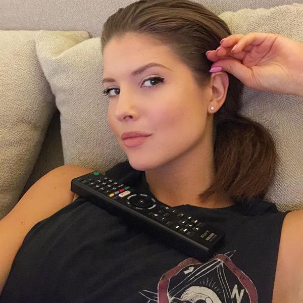 Amanda Cerny