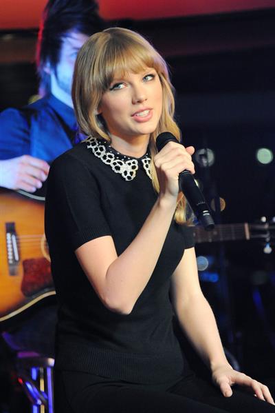 Taylor Swift performs at a private concert for NRJ on a barge on The Seine January 28, 2013 