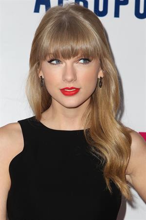 Taylor Swift Z100's Jingle Ball presented by Aeropostale 12/7/12 