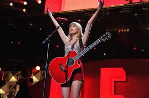 Taylor Swift at the KIIS FM 2012 Jingle Ball concert at Nokia Theatre in Los Angeles - December 1, 2012 